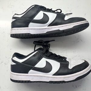 Nike Men's Classic Black and White Sneakers
